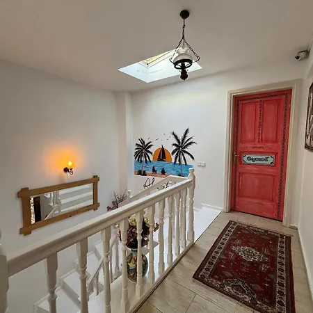 Zeynep Pensionat 3*