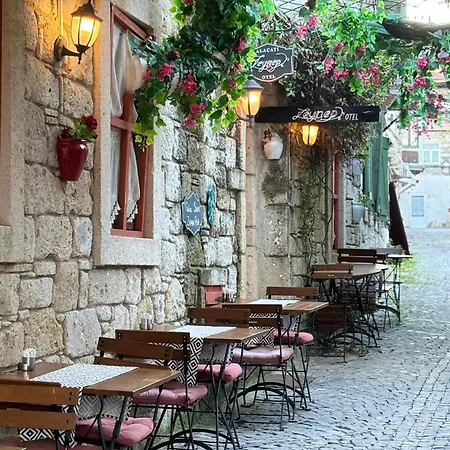 Zeynep 3* Alaçatı